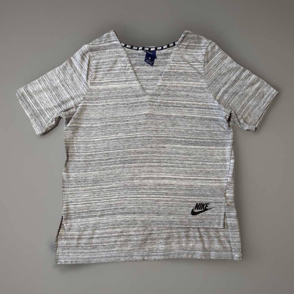 SALE -‎ 3/$25 Nike Logo Gray V Neck Shirt Womens Size Medium